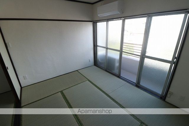 芸南マンションの内装写真