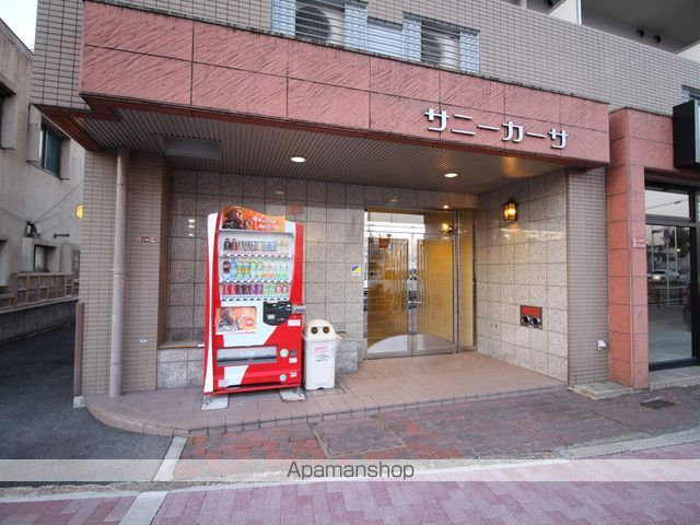 サニーカーサの玄関写真