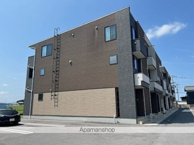 アースフィールド ハチマンの外観写真