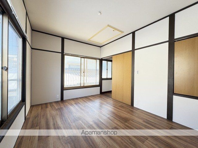 広島市安佐北区 2階建 築50年の内装写真