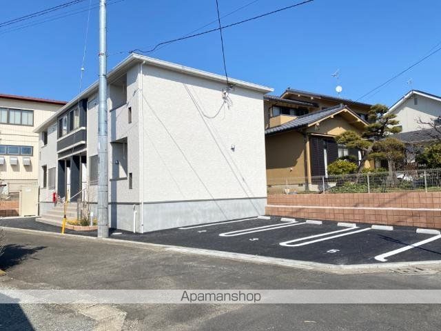 メルベール・クレシアの外観写真