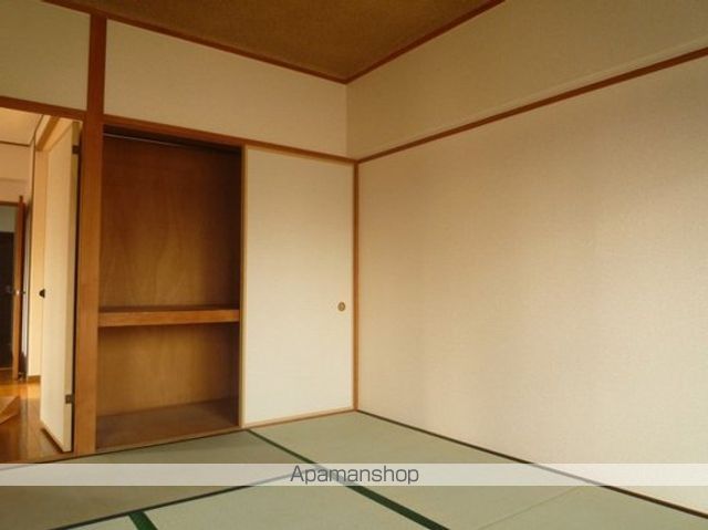 油屋ハイツ中野の内装写真