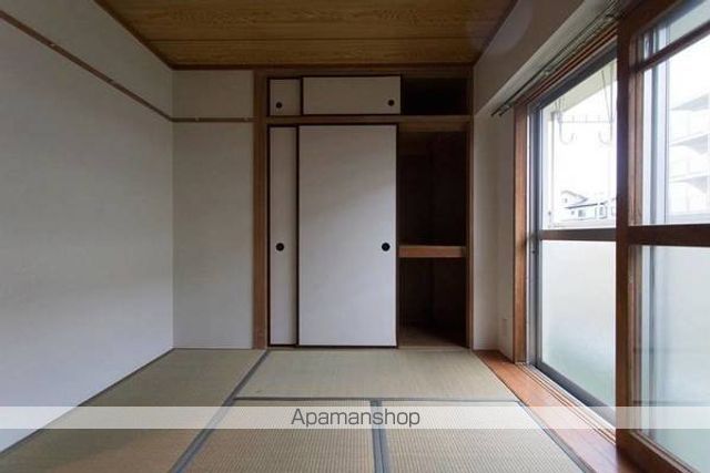 ビレッジハウス四郎丸1号棟の内装写真