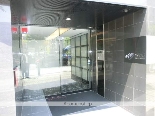 W.O.B.NISHIUMEDAの玄関写真