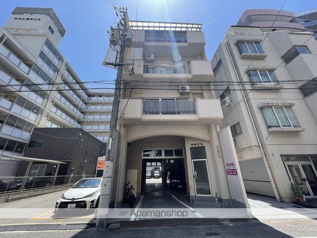 中本ビルの外観写真