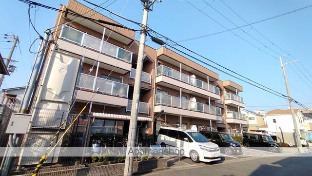 フローレンス岩田の外観写真