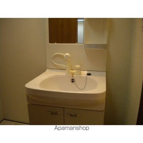 アンプルール リーブル 錦の内装写真