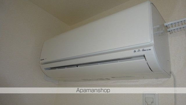 ウエスト サイド レジデンスの玄関写真