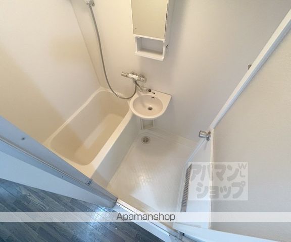 シャンポール御所南の内装写真