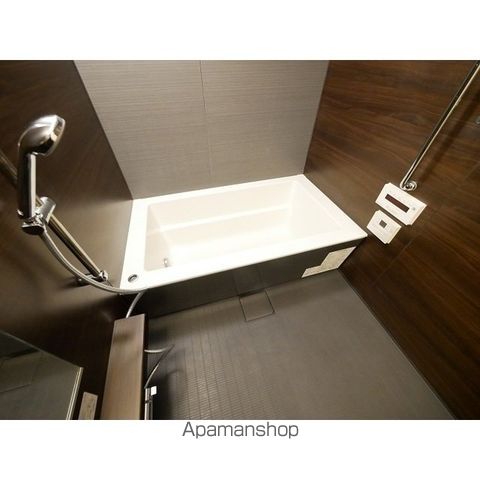 コンフォリア新宿イーストサイドタワーの内装写真