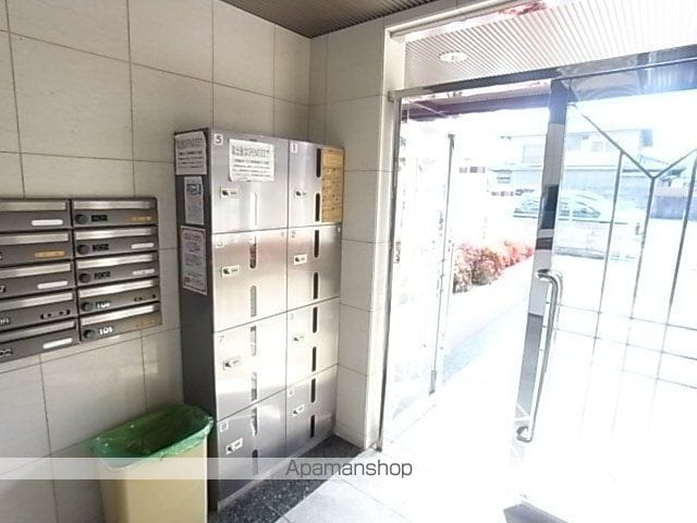 セルジュYS東園田の玄関写真