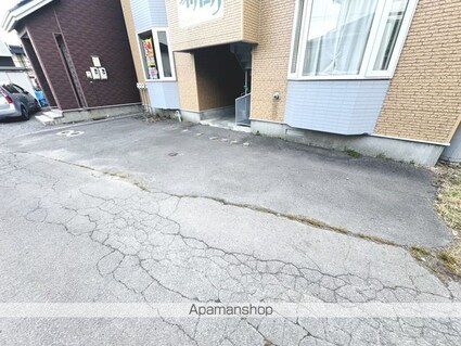 アイ・パーク[1LDK/38.6m2]の駐車場