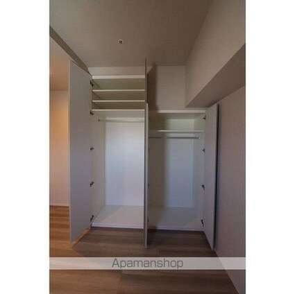 ルジェンテ・バリュ上野根岸[2LDK/50.97m2]の収納