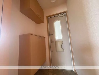 和歌山県和歌山市中島[1R/32.8m2]の玄関