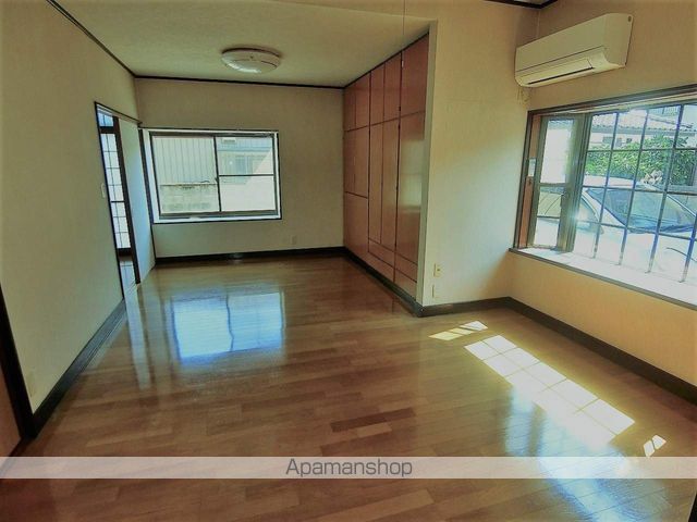 大原7区一戸建の内装写真
