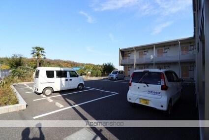 ミランダＴＤレジデンス[1K/25.89m2]の駐車場2