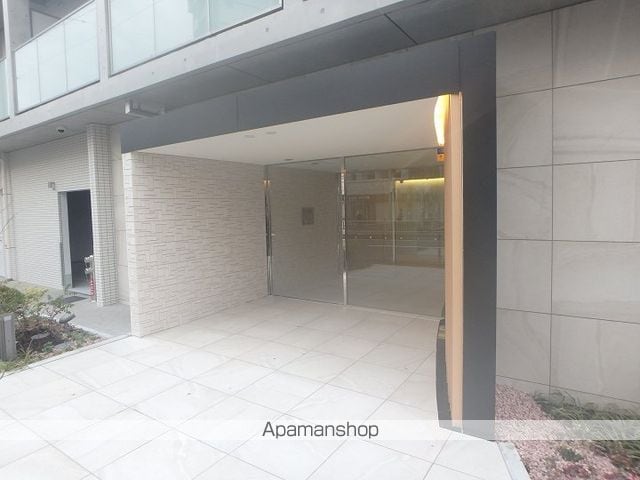 クレイシア西横浜グランカリテの玄関写真