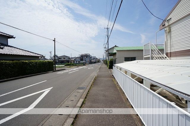 T−STYLEヴィヴィの周辺写真