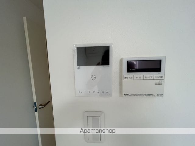 A.008の内装写真