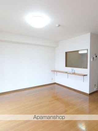 ＰＥＡＲＬ浜田[3LDK/79.6m2]のリビング・居間