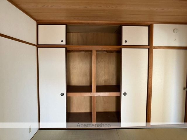 シャトー清城[2LDK/65.7m2]の収納