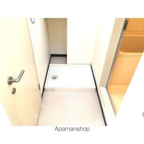 インターナショナルビルの内装写真