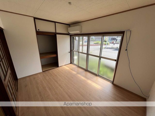 葭場114借家の内装写真