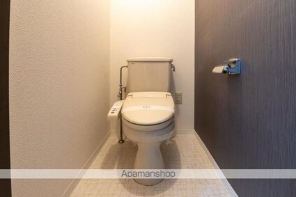 グローバル高松[2LDK/54m2]のトイレ