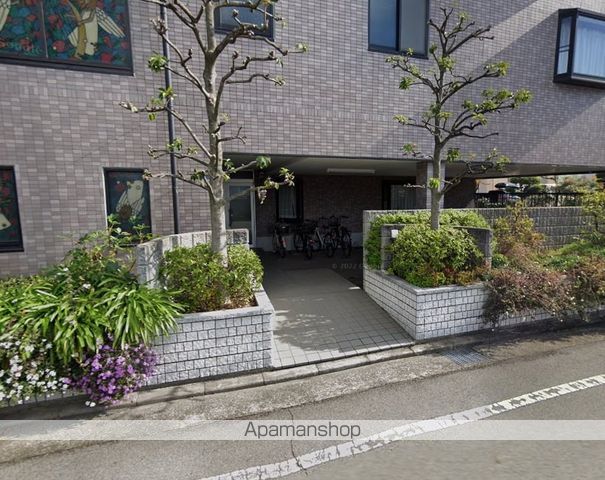 エンゼルコ宮前の玄関写真