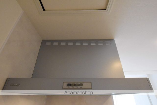 アルファスクエア宮の森2条の内装写真