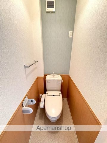 リビングタウン鳴滝Bの内装写真