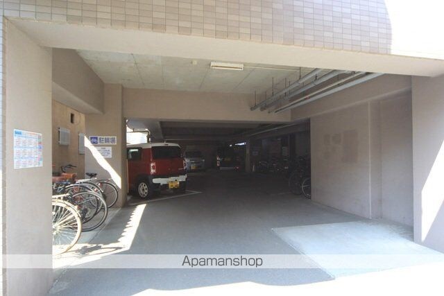 アルカディア矢野[1K/27.94m2]の駐車場