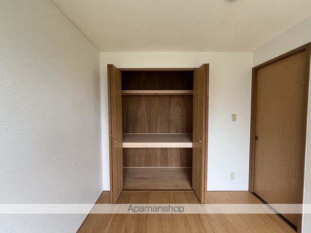 ウェアーハウス Cの内装写真