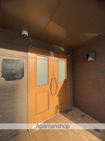ダンデリオン十日市の玄関写真