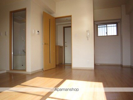 ピュールブラン[1R/23.3m2]のリビング・居間