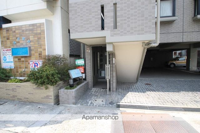 IXCY元町の玄関写真