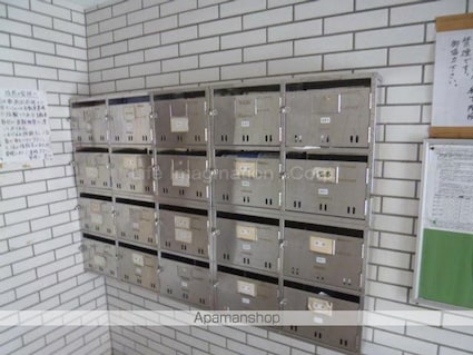 滋賀県野洲市野洲[2K/36.69m2]の共用部1