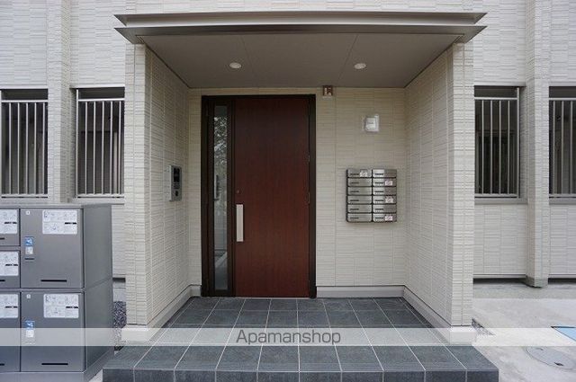LUMINAの玄関写真