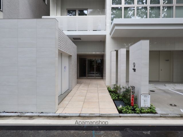 パークゲート栄白川の玄関写真