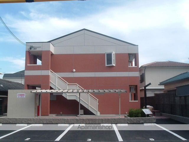 グラン　クール[1K/26.25m2]の駐車場