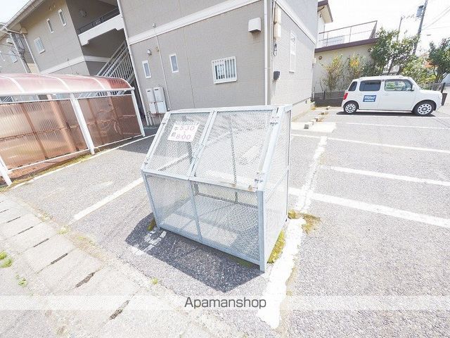 カルティエIIのその他写真