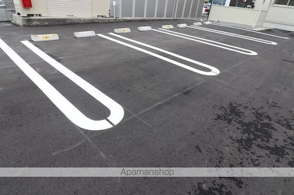 コンフォース[1LDK/40.05m2]の駐車場