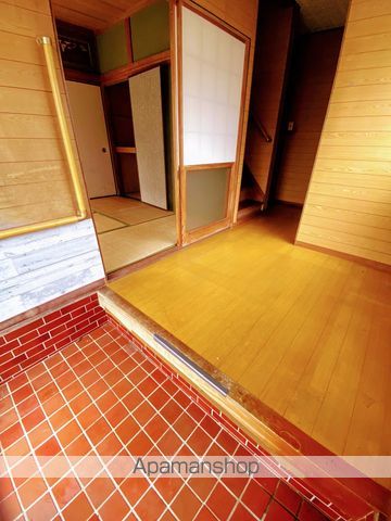 宮崎市 2階建 築45年の内装写真