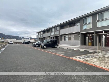 和歌山県岩出市中迫[2LDK/55.9m2]の駐車場