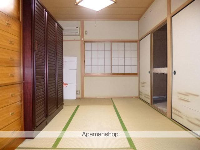 精華町南稲八妻貸家A棟の内装写真