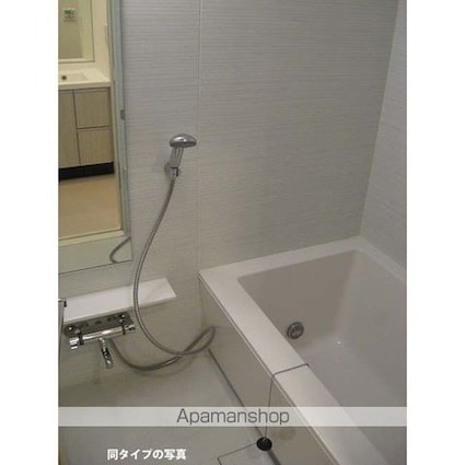 コンフォリア東池袋ＥＡＳＴ[1DK/30.1m2]のバス