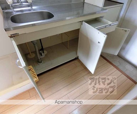 ヤングヴィレッジ嵯峨の内装写真