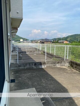 コートジュネス　Ⅲ[2DK/43.86m2]のバルコニー