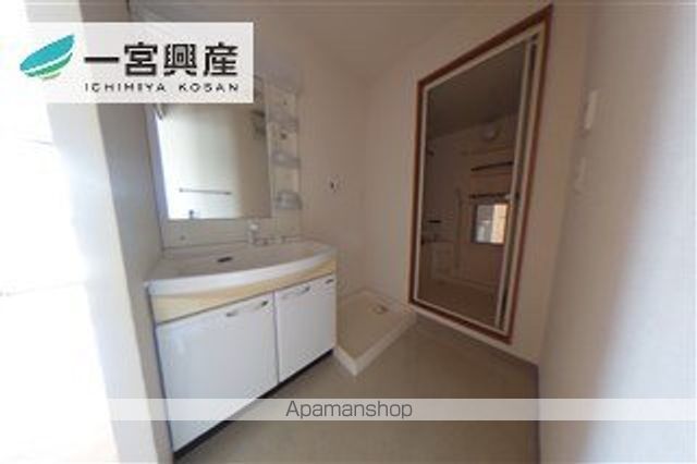 フォブールトロワ片岡の内装写真