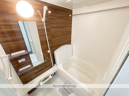 ＤーＲＯＯＭ八幡町[1LDK/44.51m2]のバス